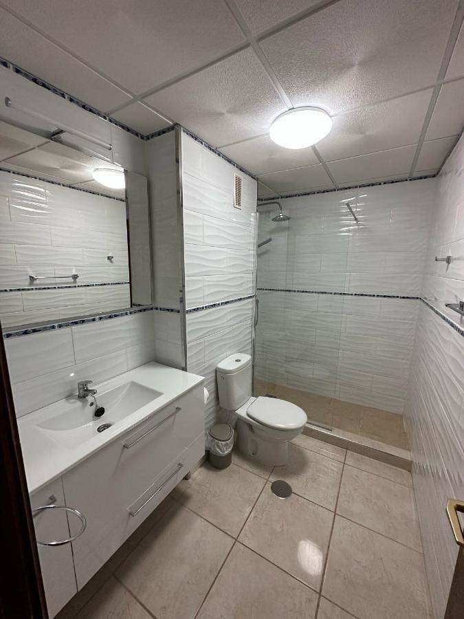Victoria Court 2- Lovely Apartment 25 Arona  Exterior foto